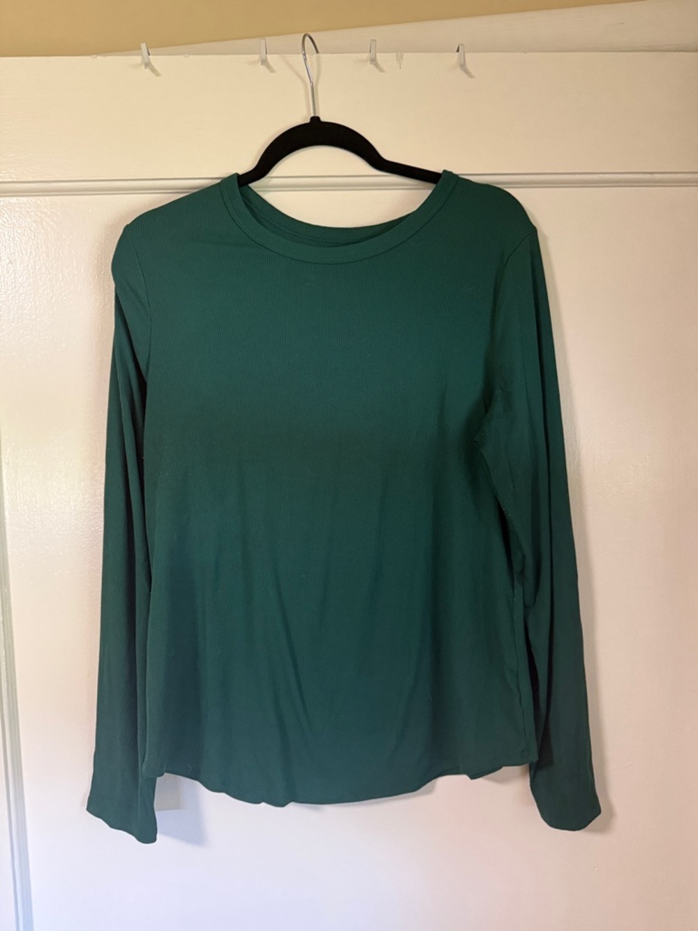 No Boundaries Women's Long-Sleeve Crewneck Top - Teal Green